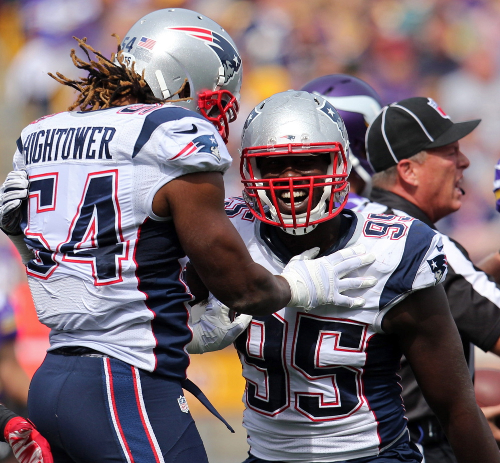 Patriots working to replace defensive end Chandler Jones