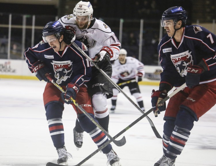 Springfield Ice-O-Topes return with a win against Bridgeport