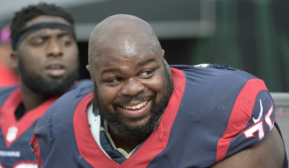 Houston’s Vince Wilfork knows the Patriots well, but said he has no defensive insights on stopping Tom Brady.