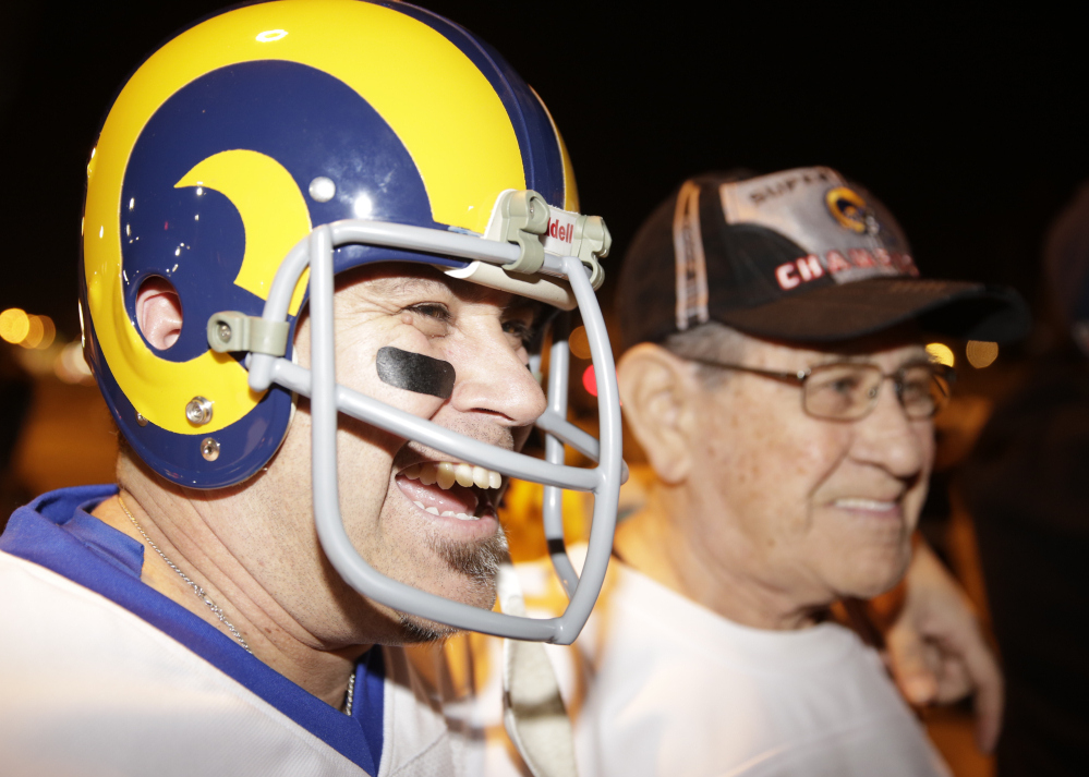 Rams' Fan in LA Feels Bittersweet About Team's Move