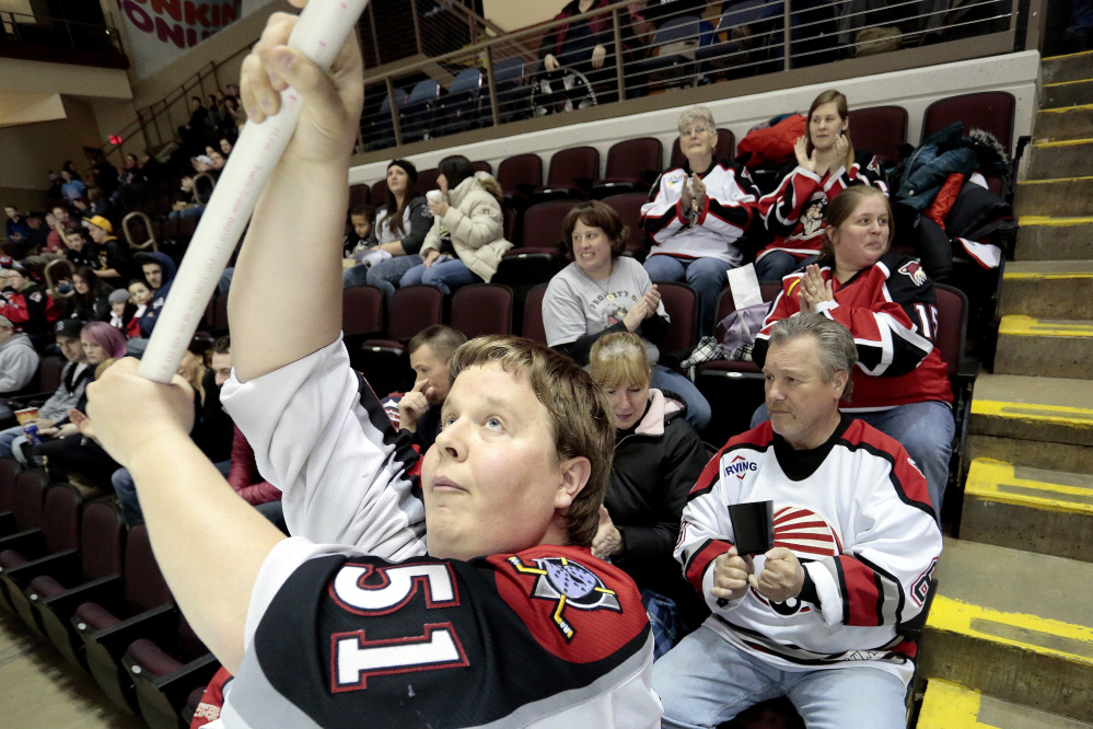 Olie Kolzig as a member of the Portland Pirates .