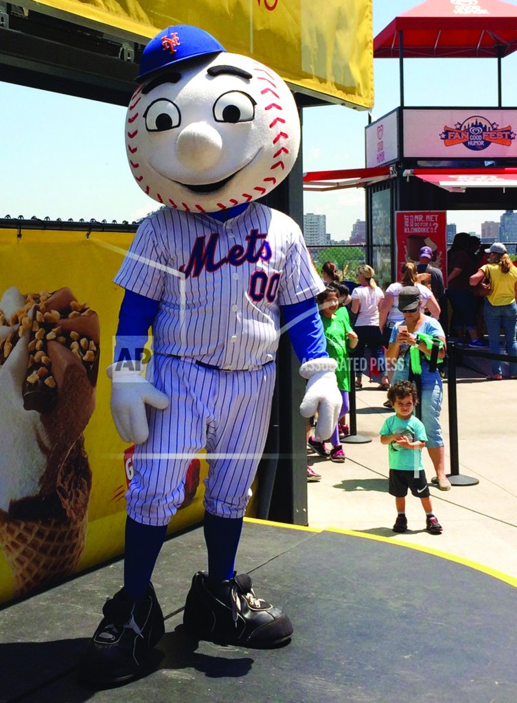 Mr Met gives fan the finger, employee out as team mascot