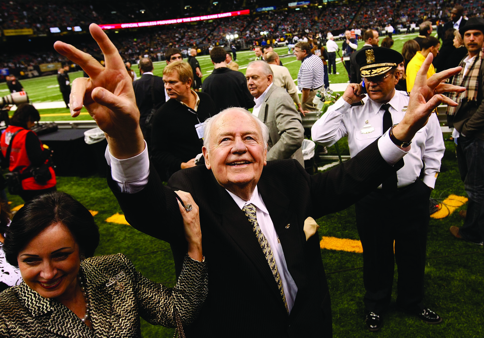 Tom Benson, longtime dealer and New Orleans Saints owner, dies at 90