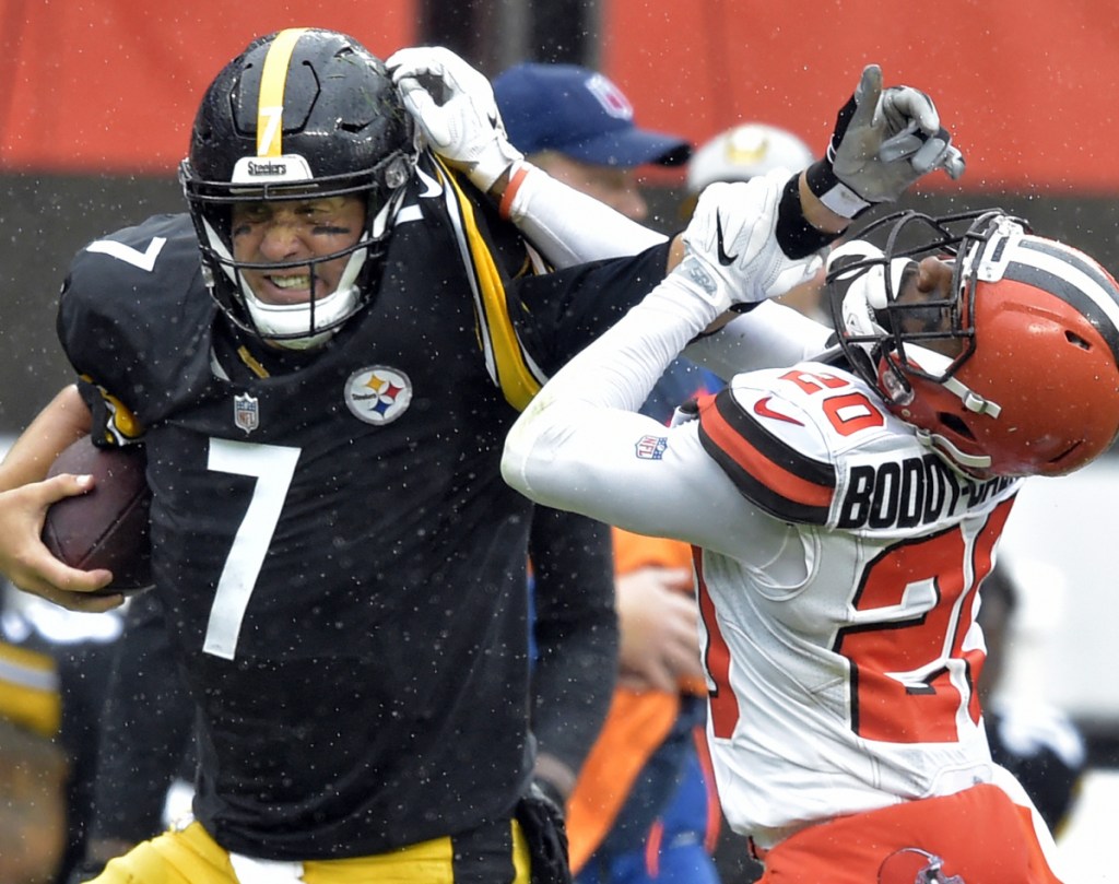 Stunning first quarter lifts Browns over Steelers for first