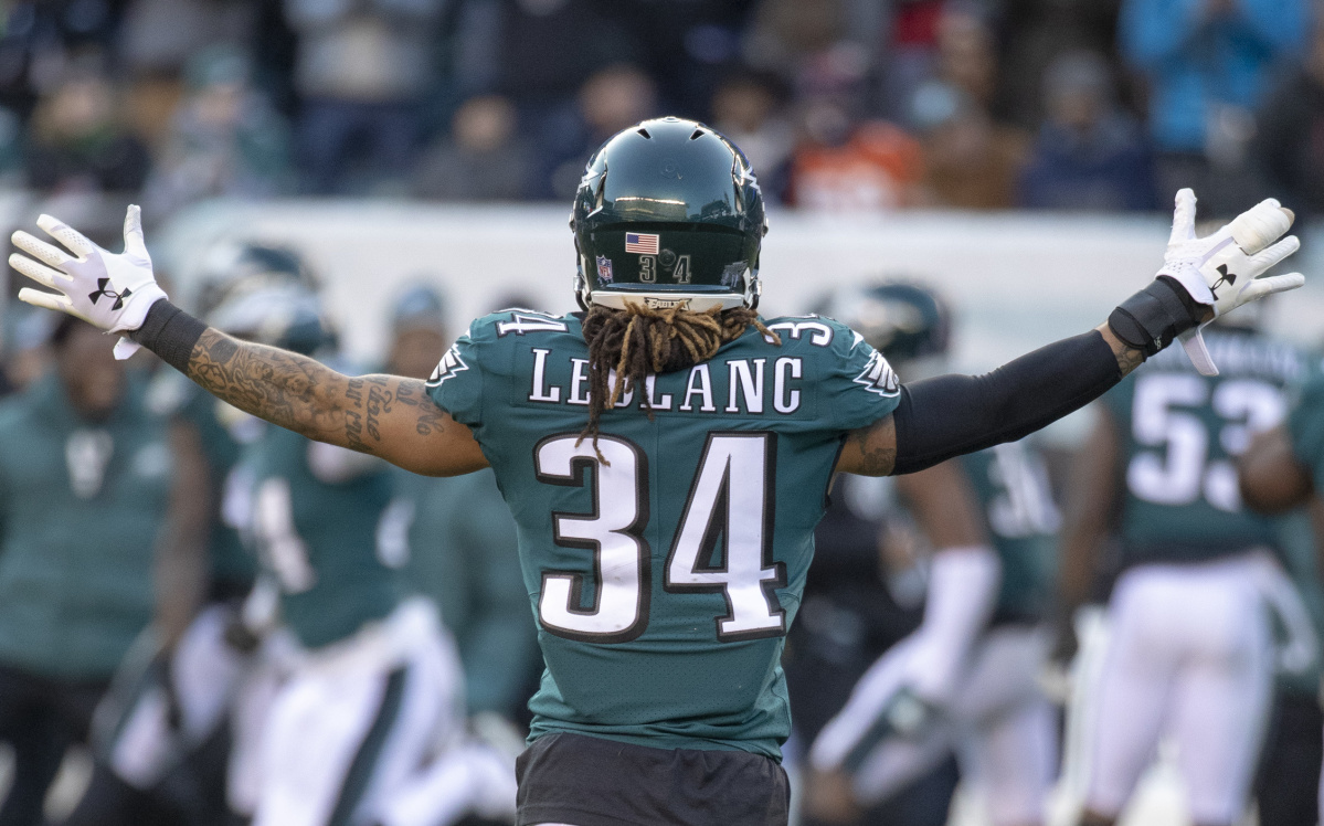 Miami Dolphins sign free agent cornerback Cre'Von LeBlanc to one