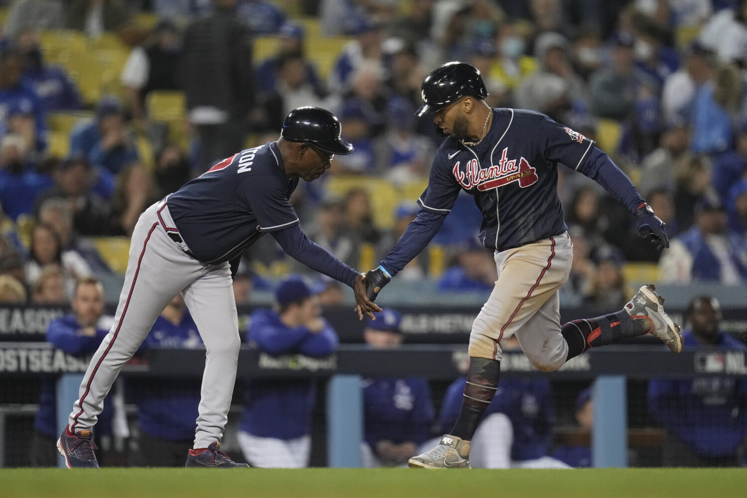 Braves blast 4 HRs, beat Dodgers 9-2 for 3-1 lead in NLCS