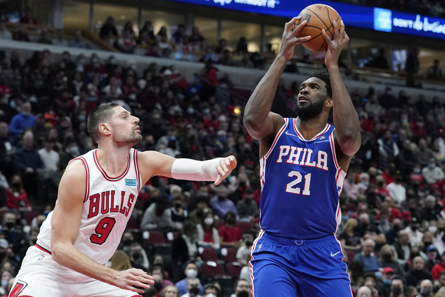 Young leads Hawks' rally past Sixers with Embiid hurting