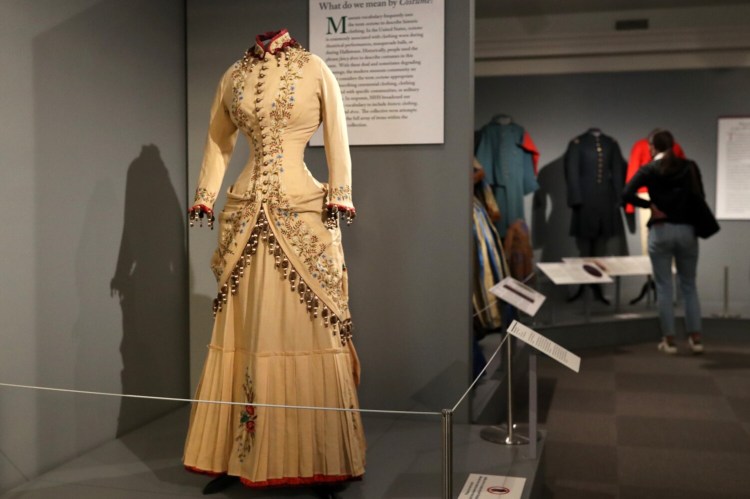 Women's Fashions in the 1890s - Reading Pilgrimage