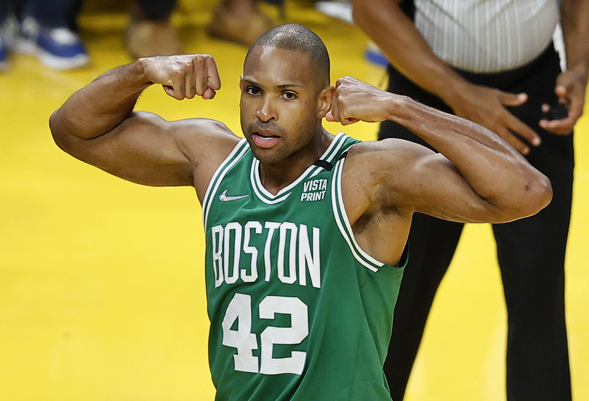 Al Horford, Celtics agree to 2-year contract to keep him in Boston 