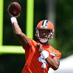 Suspended Browns QB Deshaun Watson allowed to start practicing - The Boston  Globe