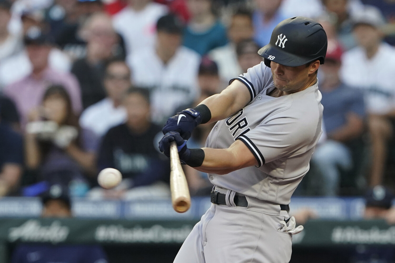 Andrew Benintendi heads to Fenway as a Yankee for the first time