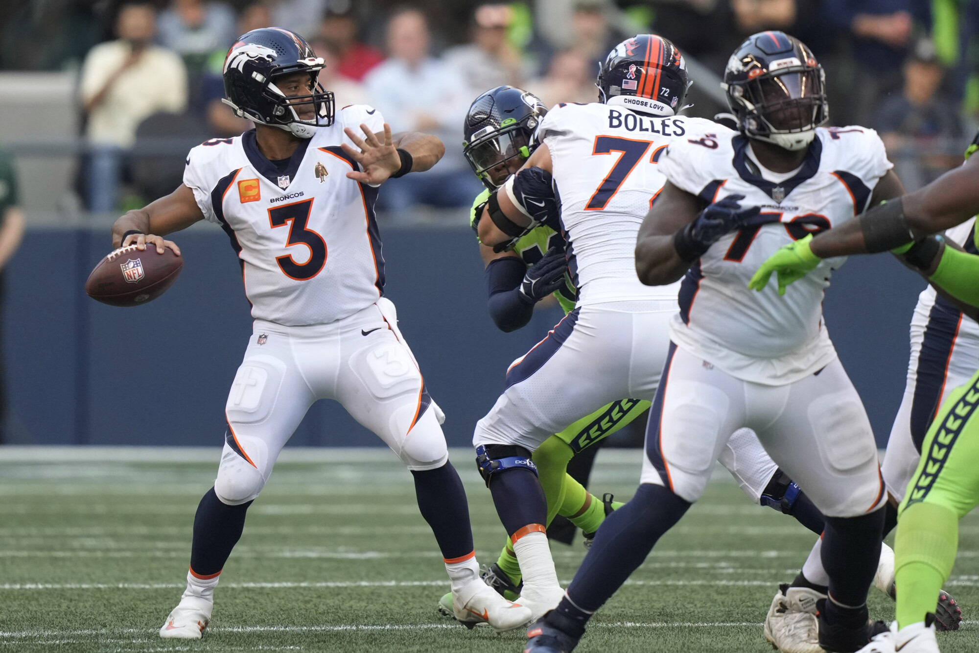 Wilson gives Broncos massive edge over Seahawks