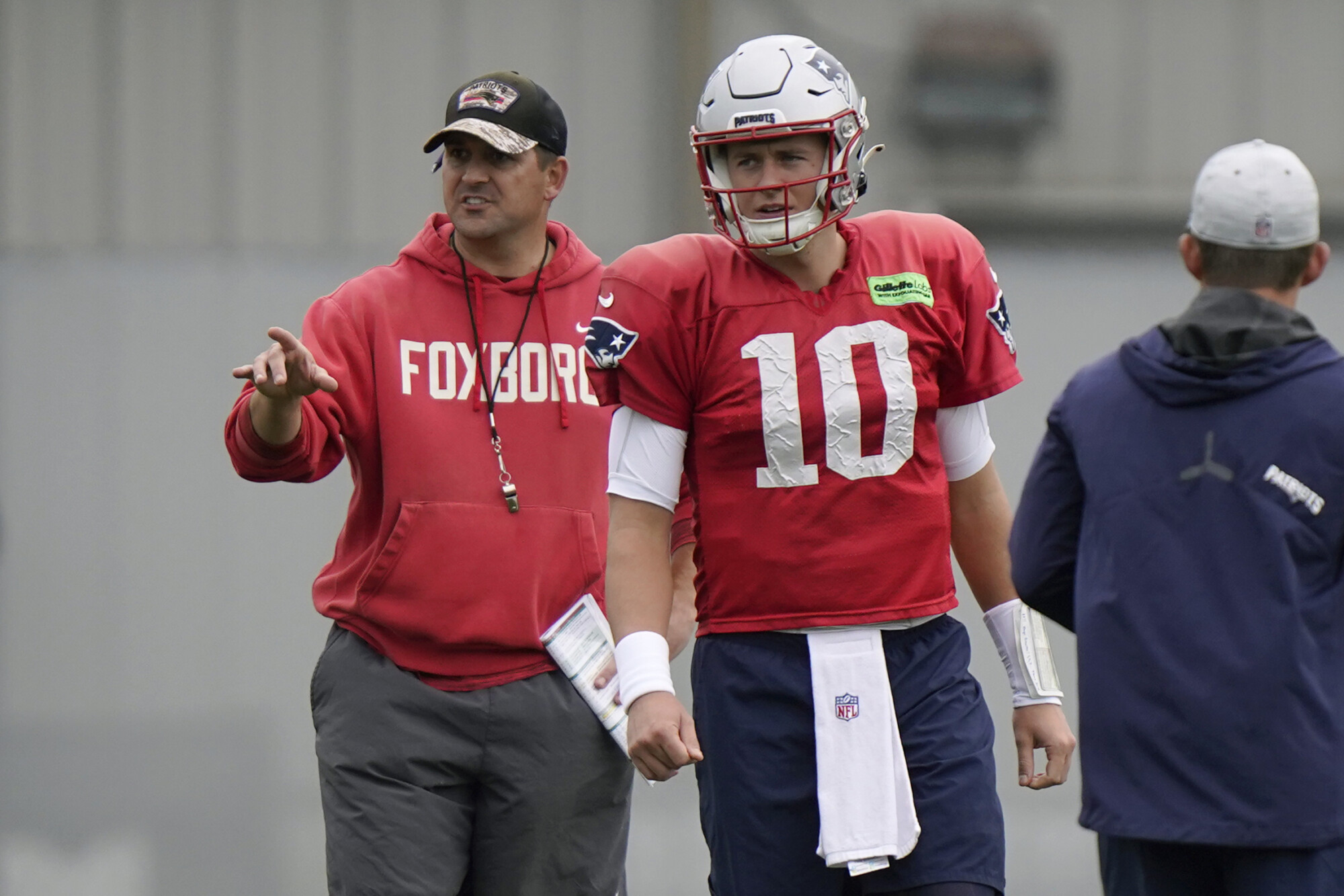 Patriots QB Bailey Zappe is 'Taking Advantage of Reps' as Mac Jones Nears  Return