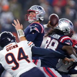 Bears score 23 unanswered points to beat Patriots 33-14 - ABC7 Chicago