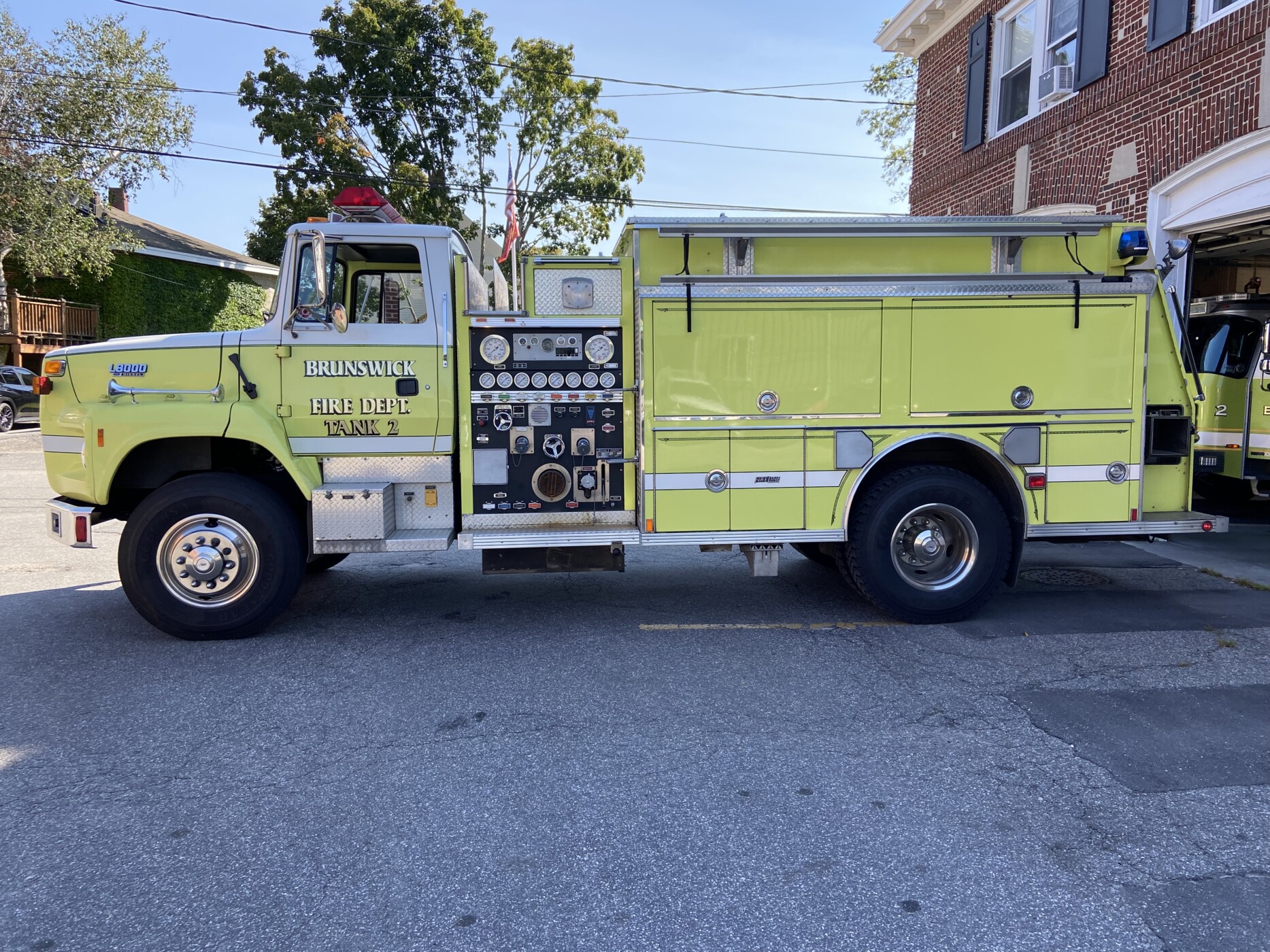 Firefighters museum selling off five antique fire trucks