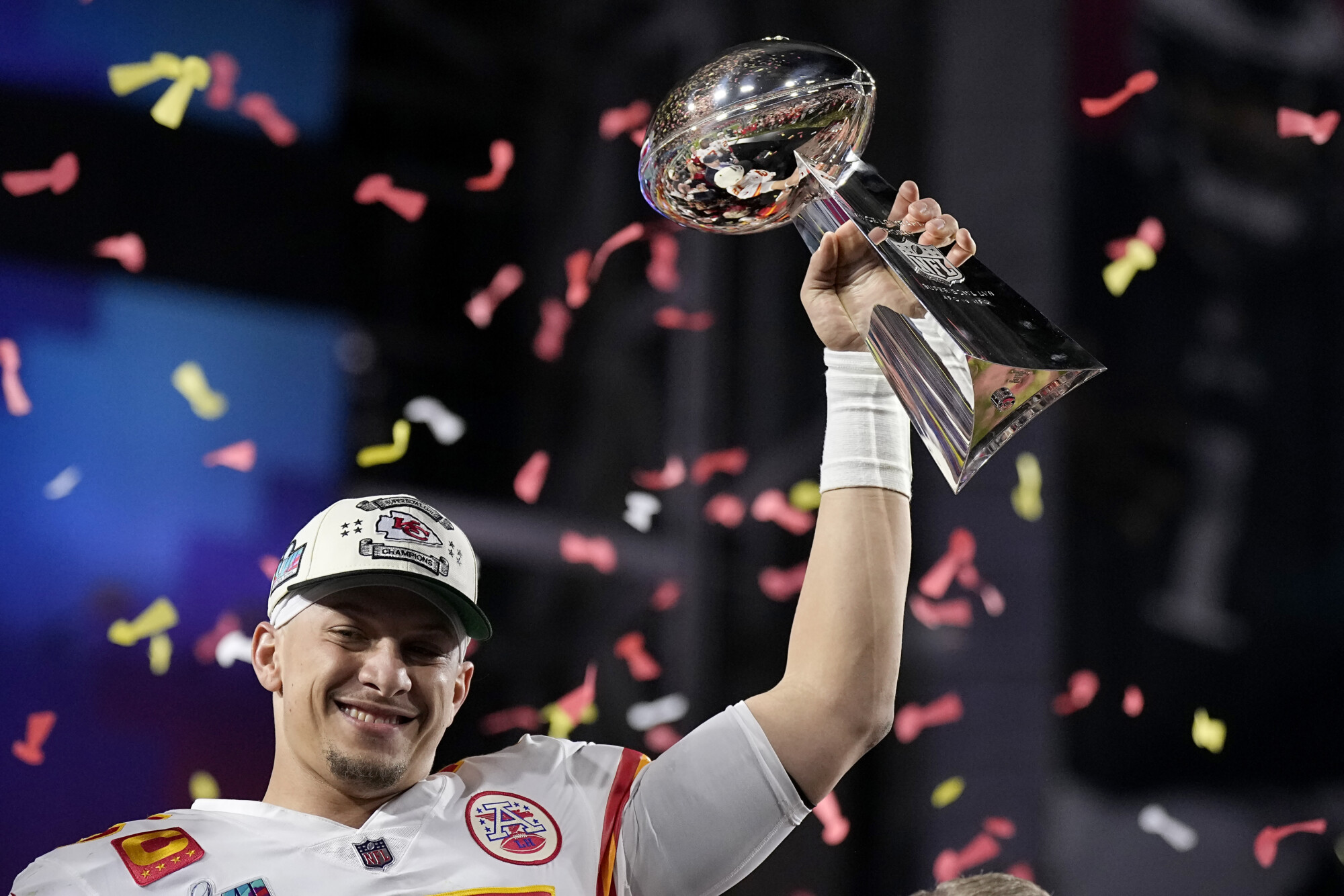 Chiefs QB Patrick Mahomes takes MVP and top offensive player awards