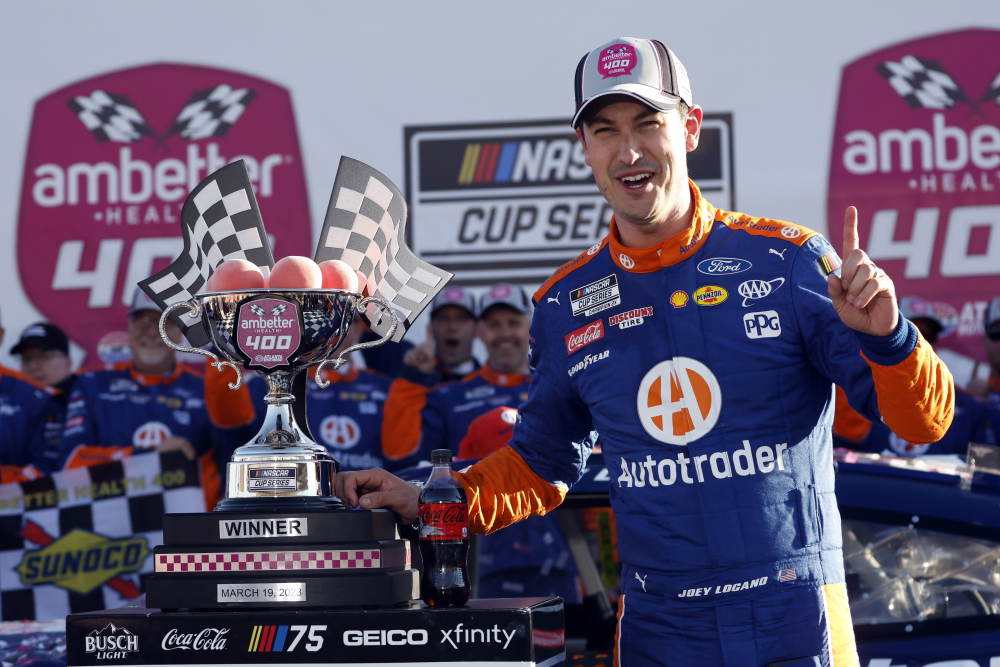 NASCAR Cup Series: Logano Wins Duel With Keselowski