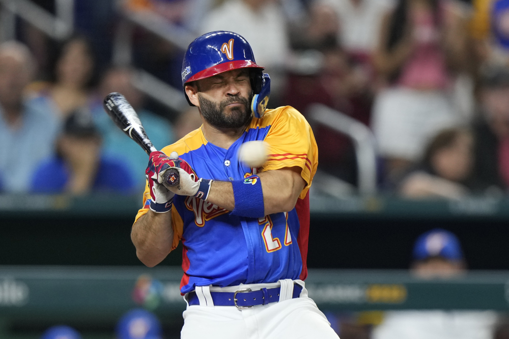 World Baseball Classic Roundup: Puerto Rico Cruises In Opener