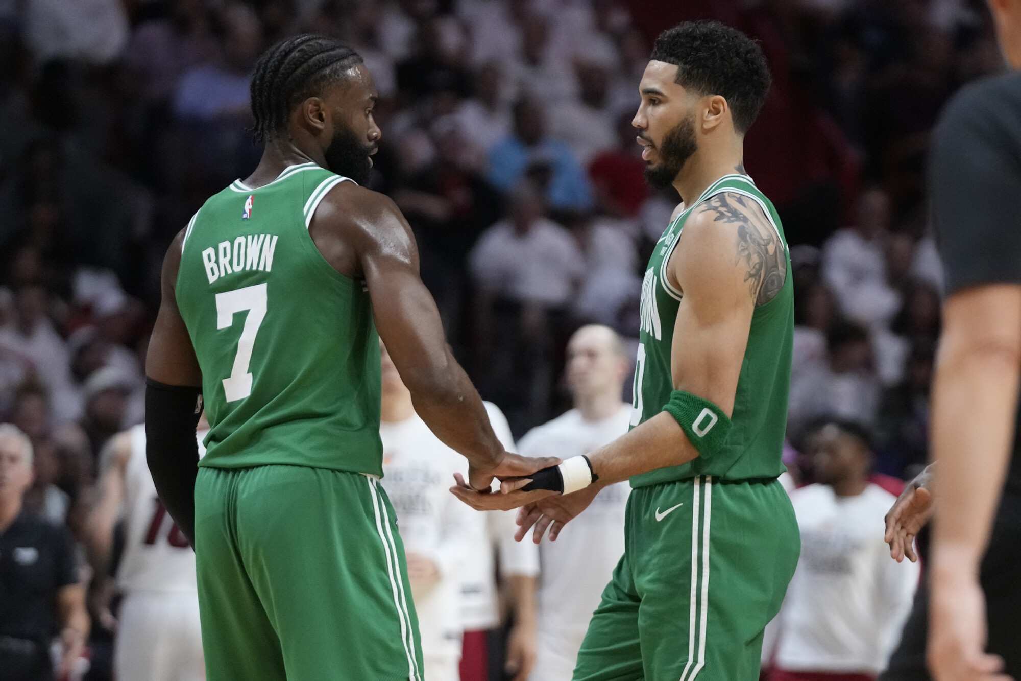 Jaylen Brown, Celtics agree to 5-year supermax deal that's biggest