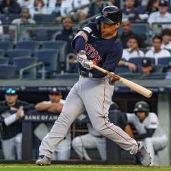 Justin Turner, Red Sox hand Yankees eighth straight loss