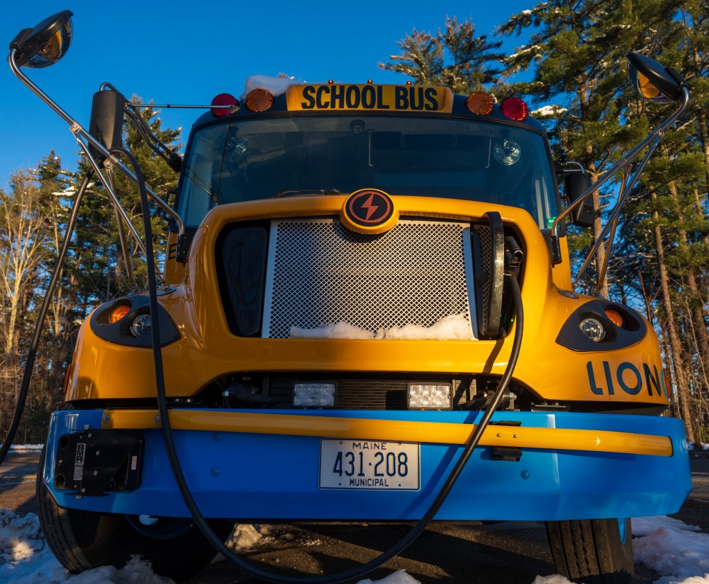 Winthrop schools may have to pay if district doesn’t use electric buses that came riddled with problems Photo