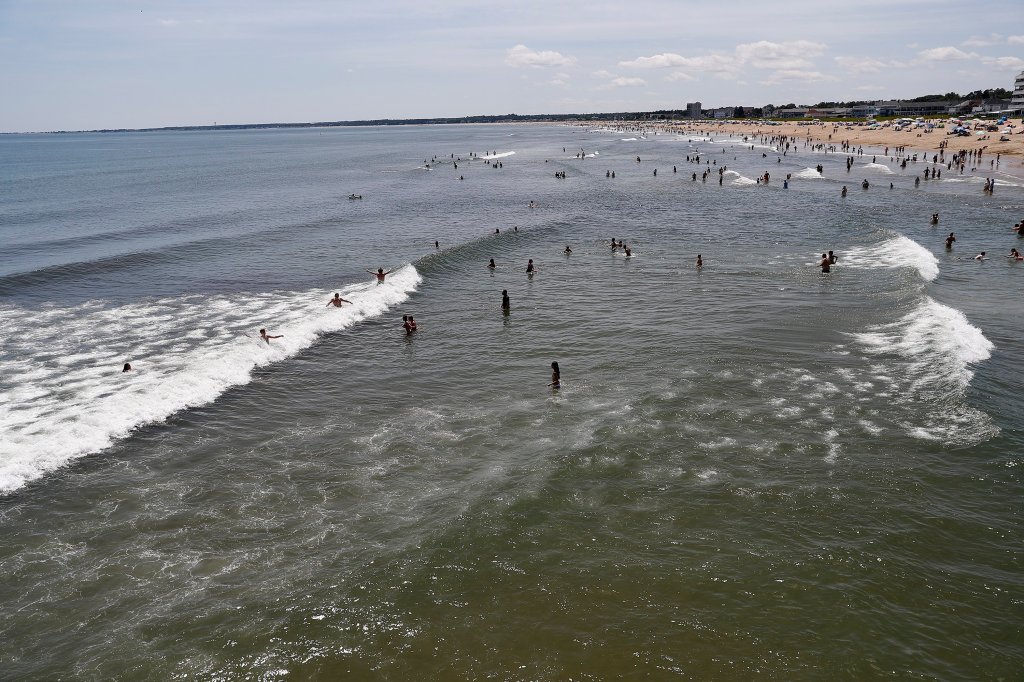Weather service warns of dangerous rip currents along Maine coast